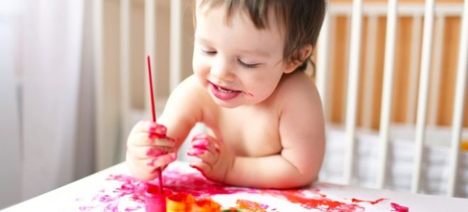 Что должен уметь ребенок в 1 год и 4 месяца: особенности развития