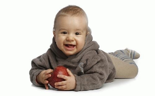 Ребенок в 5 месяцев что должен уметь: какие навыки развития, вес и рост