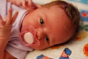 Свечи от запора для новорожденных: применение и выбор лучших