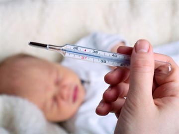 Температура после прививки АКДС и полиомиелита: сколько дней держится, реакция