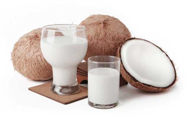 Кокос при ГВ, молоко и масло из него: можно ли употреблять, нормы и противопоказания
