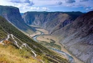 Куда поехать на Алтай с детьми на машине: описание баз отдыха и горных курортов