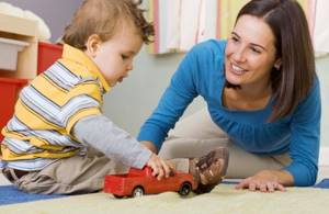 Развитие ребенка в 1 год: что должен уметь малыш и как с ним играть, основные навыки