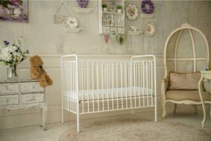 Кроватки детские: как выбрать лучшую для новорожденного, виды и рейтинг 2019 года