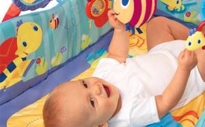 Коврик для малыша развивающий: как выбрать правильно и обзор лучших моделей