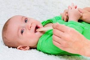 Чем лечить горло грудному ребенку если оно болит