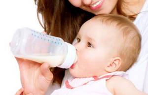 Как докармливать ребенка, если не хватает молока: выбор и использование смеси