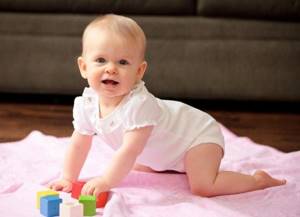 Режим дня ребенка в 9 месяцев: примерный распорядок по часам и советы