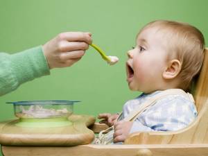 Можно ли ребенку при поносе давать молочную смесь: правильное питание