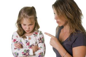 Что делать, если ребенок не слушается: почему это происходит и советы психолога