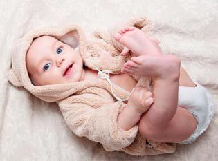 Режим дня ребенка в 3 месяца на искусственном и грудном вскармливании, как наладить