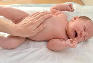 Не опустилось яичко у новорожденного: причины и лечение, если одно больше другого