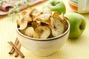 Яблоки при грудном вскармливании: можно ли