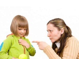 Почему ребенок капризничает: причины и что делать, советы психологов
