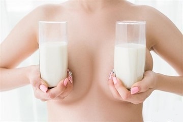 Массаж груди для лактации: как правильно делать при застое молока