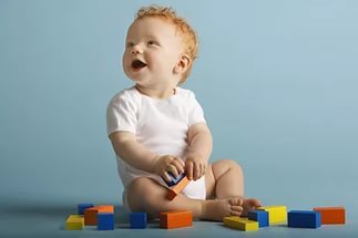 Что должен уметь ребенок в 1 год и 2 месяца: нормы развития
