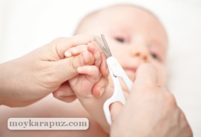 Как стричь ногти новорожденному правильно и когда можно первый раз