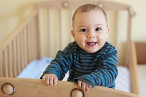 Режим дня ребенка в 10 месяцев: распорядок, правила и возможные проблемы